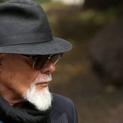 Gary Glitter - List pictures