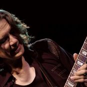 Robben Ford - List pictures