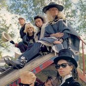 The Belle Stars - List pictures