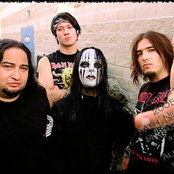 Roadrunner United - List pictures