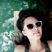 Kate Earl - List pictures