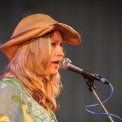 Ollabelle - List pictures