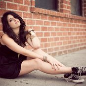 Rozzi Crane - List pictures