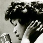 Dakota Staton - List pictures