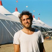Matt Corby - List pictures