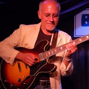 Larry Carlton - List pictures