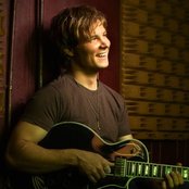 Frankie Ballard - List pictures