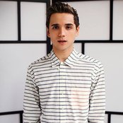 Elyar Fox - List pictures