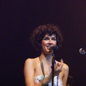 Cibelle - List pictures