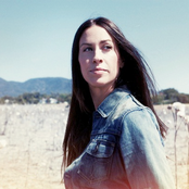 Alanis Morissette - List pictures