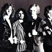 Wishbone Ash - List pictures