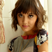 Dia Frampton - List pictures