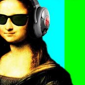 Robin Skouteris - List pictures