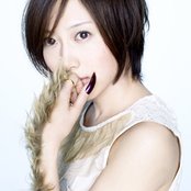 Hitoto Yo - List pictures