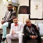 Mi Casa - List pictures