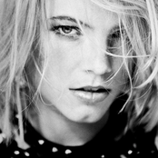 Ania Dabrowska - List pictures