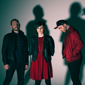 Chvrches - List pictures