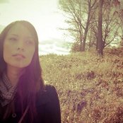 Kate Earl - List pictures