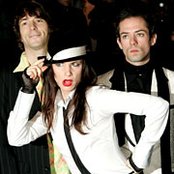 Juliette And The Licks - List pictures