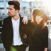 Oh Wonder - List pictures