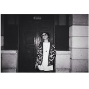 Danny Seth - List pictures
