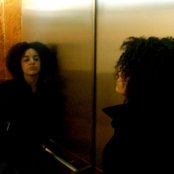 Laura Izibor - List pictures