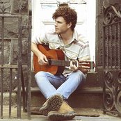 Vance Joy - List pictures