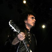 Tony Iommi - List pictures