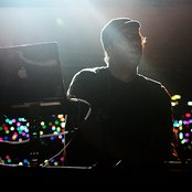 Pretty Lights - List pictures