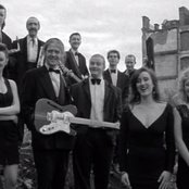 Commitments - List pictures