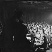 Stan Kenton - List pictures