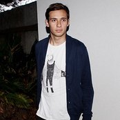 Flume - List pictures