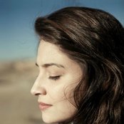 Georgina - List pictures