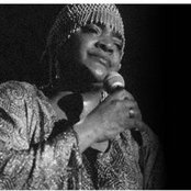 Angela Brown - List pictures