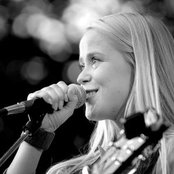 Tina Dickow - List pictures