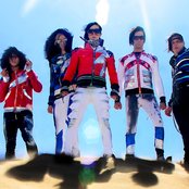 Family Force 5 - List pictures