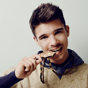 Moreno - List pictures