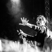 Savages - List pictures