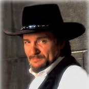 Waylon Jennings - List pictures