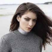 Lorde - List pictures