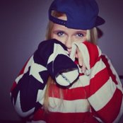 Alli Simpson - List pictures