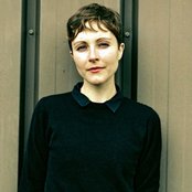 Polica - List pictures