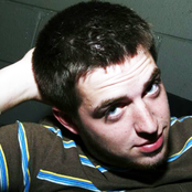 Lee Dewyze - List pictures