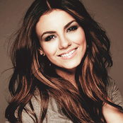 Victoria Justice - List pictures