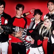 Stitched Up Heart - List pictures