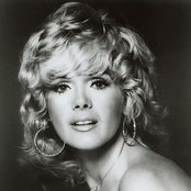 Connie Stevens - List pictures
