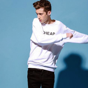 Troye Sivan - List pictures