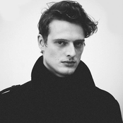 Jonas - List pictures