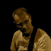 James Reyne - List pictures