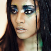 Vv Brown - List pictures